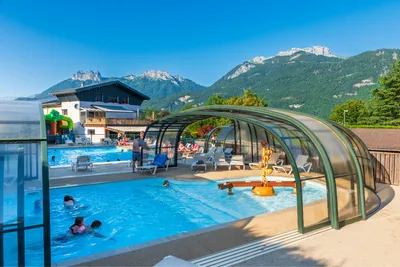 Camping La Ferme - Freibad mit Kinderbecken auf dem Campingplatz