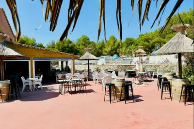 Camping La Grange Neuve - Restaurant auf dem Campingplatz