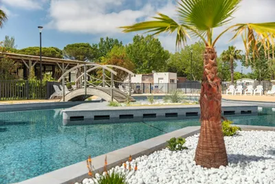 Camping La Marine  - Pool im Freien auf dem Campingplatz