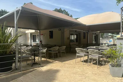 Camping La Pinède En Provence - Bild 4