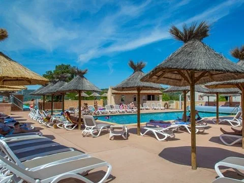 Camping La Pinède