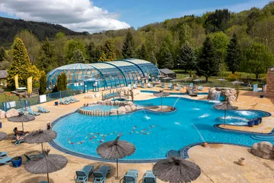 Camping Sandaya La Ribeyre - Teleskopischer Schwimmbadüberdachung auf dem Campingplatz