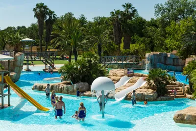 Camping La Sirène - Poolanlage auf dem Campingplatz