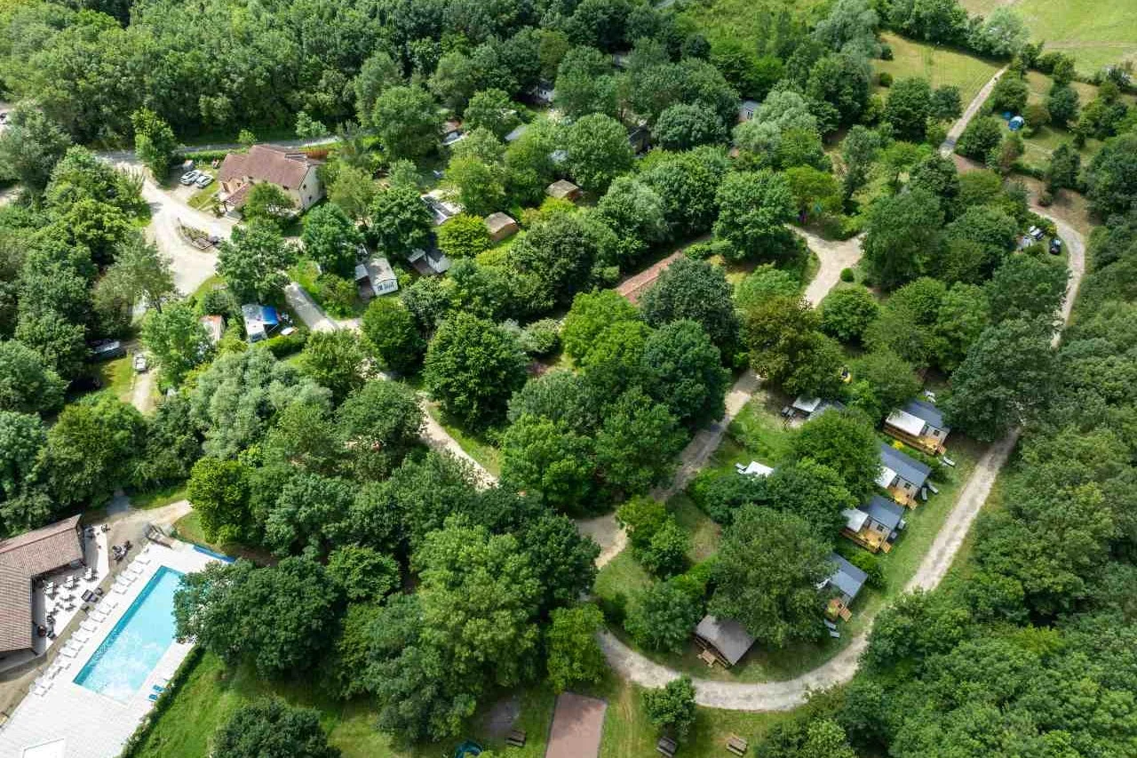 Camping La Vallée Des Vignes