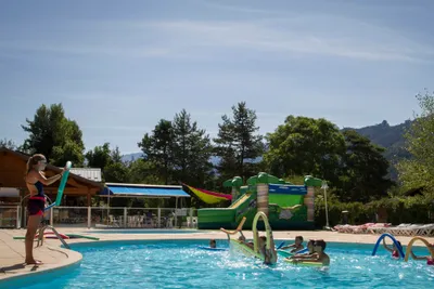 Camping Le Fontarache  - Wassergymastik im Pool