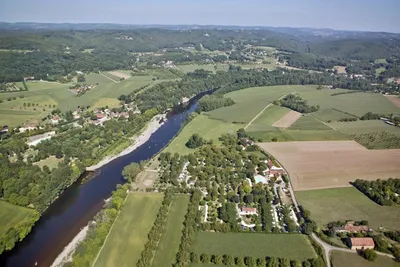 Camping Le Perpetuum -  Übersicht auf den Campingplatz und Umgebung