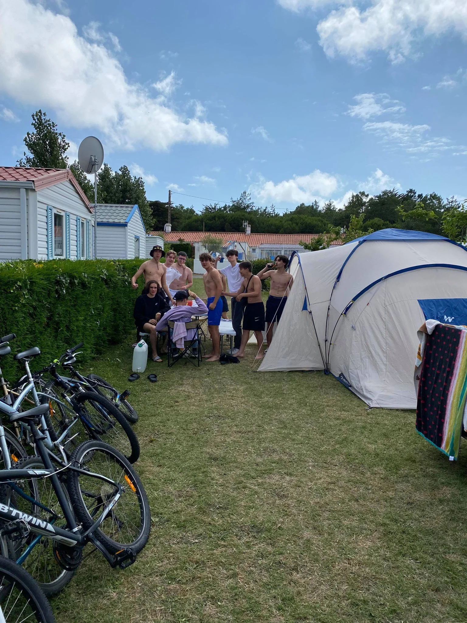Camping Le Petit Bois