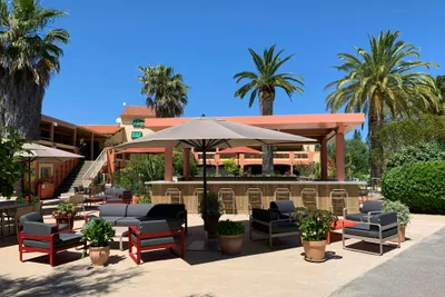 Yelloh! Village Le Pré Catalan . Snack Bar auf dem Campingplatz