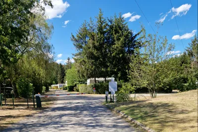 Camping Le Roquelongue - Einfahrt des Campingplatzes