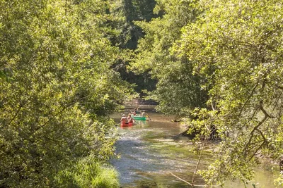 Camping Le Val de Bonnal  -  Kanu fahren in der Nähe des Campingplatzes