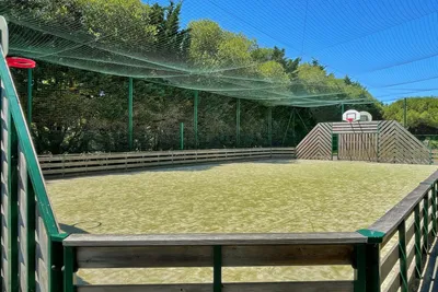Camping Les Amiaux - Mehrzwecksportplatz auf dem Campingplatz