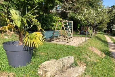 Camping les Berges du Doux  - Kinderspielplatz auf dem Campingplatz