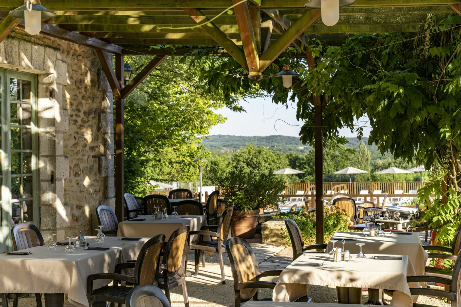 Romanée – Les Grottes De Roffy