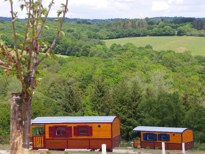 Camping Les Roulottes De Korrigans