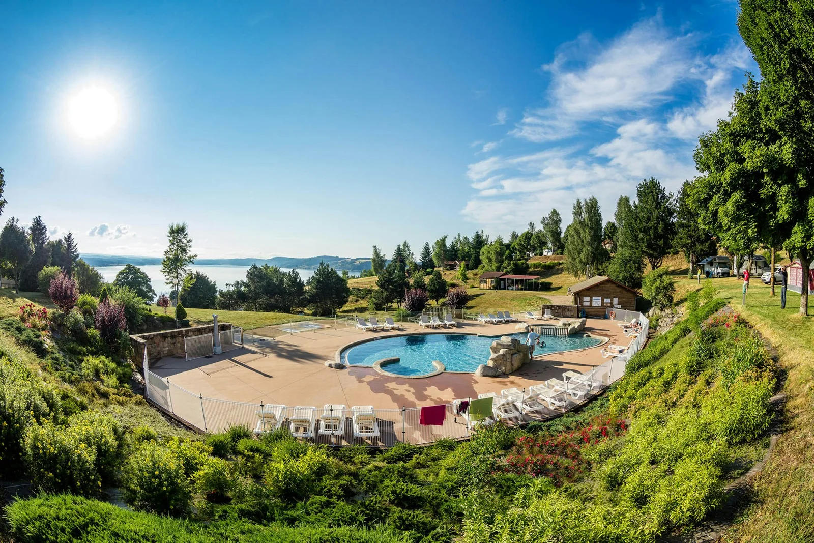 Camping Les Terrasses du Lac de Naussac