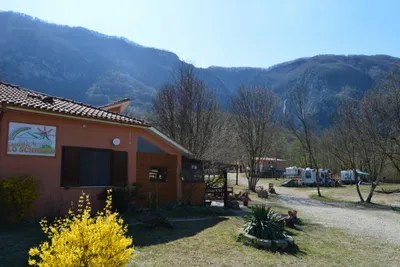 Camping Lo Schioppo - Campingplath Gelände