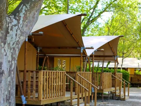 Camping Lodges & Nature