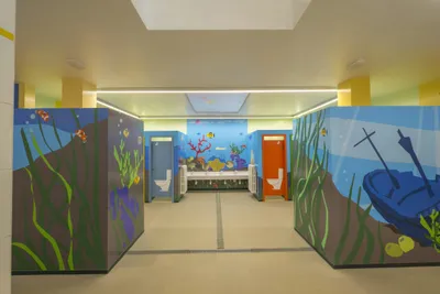 Yelloh! Village Mas Sant Josep  -  Sanitärbereich für Kinder auf dem Campingplatz