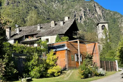 Camping Monte Rosa - Rezeptionsgebäude auf dem Campingplatz