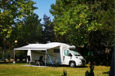 Camping Paula - Stellplatz auf der Wiese