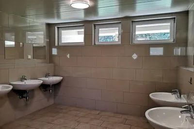 Camping Paula - Innenansicht des Sanitärgebäudes