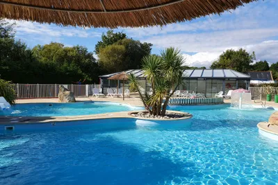 Camping Pen Palud- Kinderbecken und Pool auf dem Campingplatz