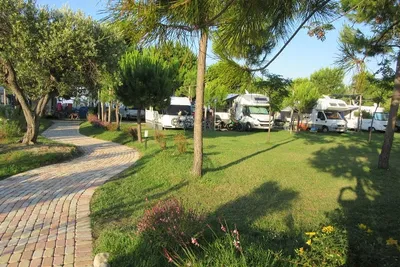 Pineto Beach Camping & Village - Bild 4