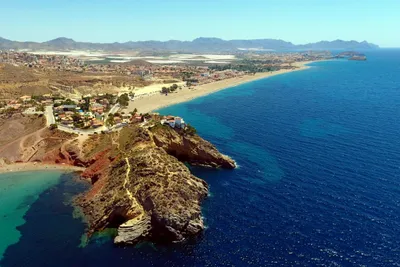 Camping Playa de Mazarrón  -  Campingplatz am Strand vom Mittelmeer und Blick auf die Berge 