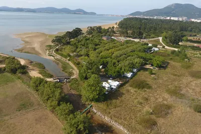 Camping Playa del Regaton - Campingplatz aus der Vogelperspektive
