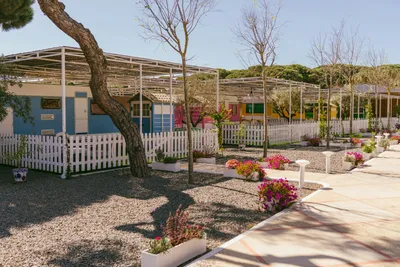 Camping Playa La Bota - Mietwohnwägen auf dem Campingplatz