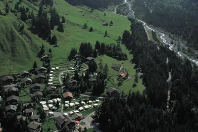 Camping Rendez-Vous - Campingplatz aus der Vogelperspektive