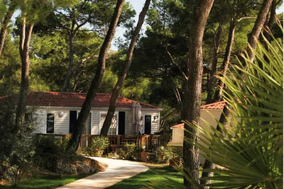 Camping Résidentiel La Pinède - Bild 2