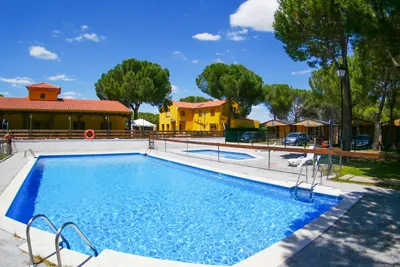 Camping Riberduero - Pool im Freien auf dem Campingplatz