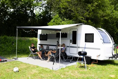 Camping Resort Riegersburg - Standplätze auf dem Campingplatz