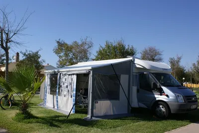 Camping Roche - Standplätze auf dem Campingplatz