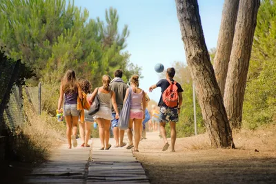 Camping Rosmarina - Zugang vom Campingplatz zum Strand