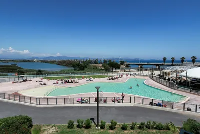 Camping Saint Aygulf Plage - Poolbereich auf dem Campingplatz
