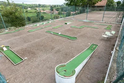 Camping Santillana - Minigolf