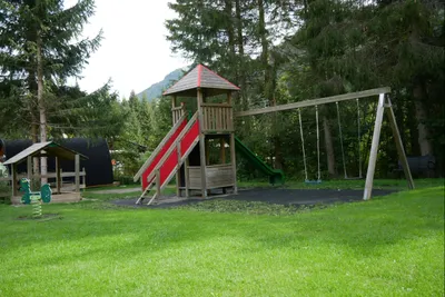 Camping Seeweid Schwarzsee - Spielplatz1