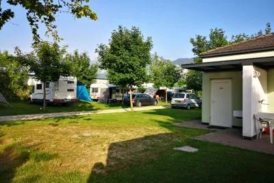Camping Spiaggia - Zelt- und Wohnwagenstellplatz