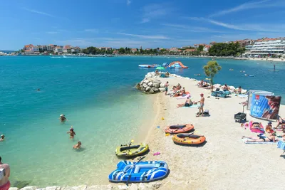 Camping Stobreč Split - der Strand in der Nähe vom Campingplatz