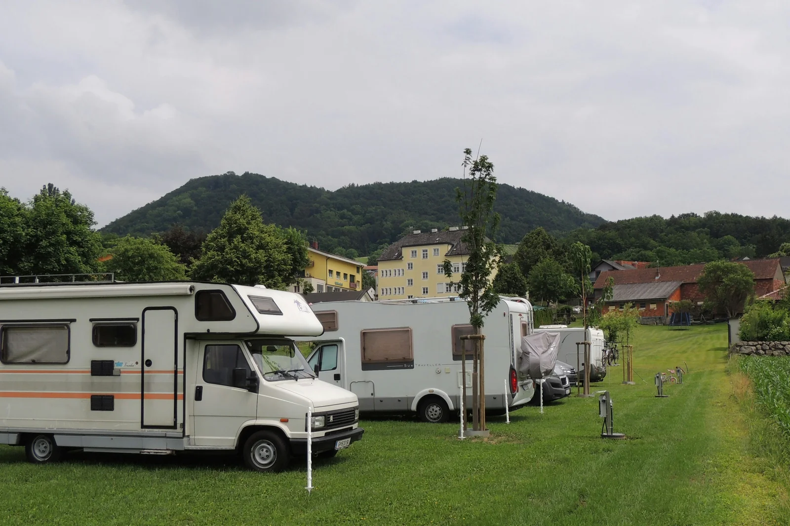 Camping Stone Valley