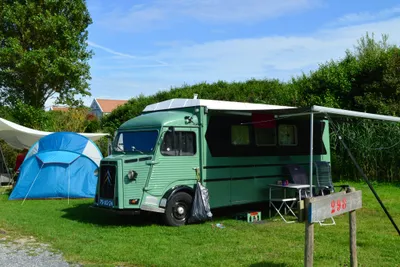 Strandpark Vlugtenburg - Standplätze im Grünen auf dem Campingplatz