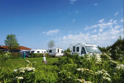 Südsee-Camp - Stellplätze im Grünen