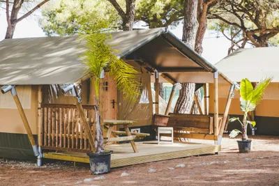 Camping Conil - Safarizelte auf dem Campingplatz