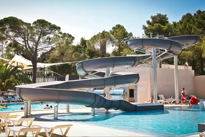Camping Taxo les Pins  -  Pool vom Campingplatz mit Wasserrutsche