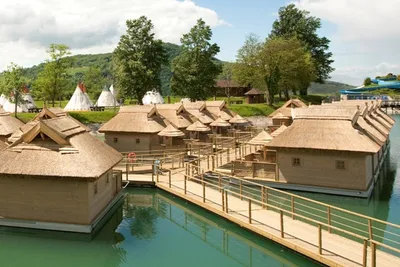 Camping Terme Čatež - Hausboot  auf dem Campingplatz