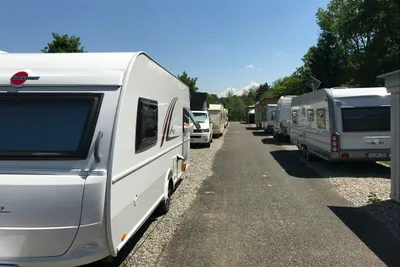 Camping Thörishaus  -  Wohnwagenstellplatz und Wohnmobilstellplatz vom Campingplatz