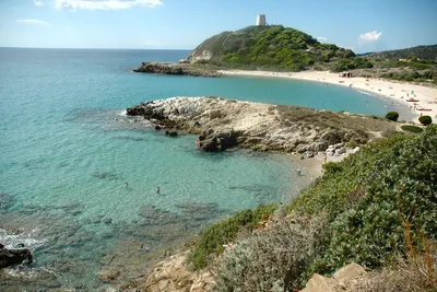 Camping Torre Chia  -  Camper am Strand vom Campingplatz im Mittelmeer