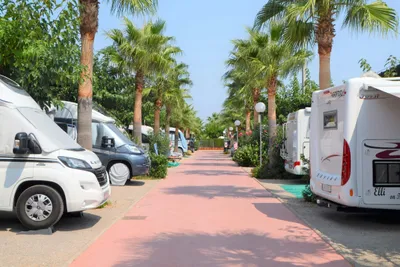 Bravoplaya Camping Resort - Bild 4